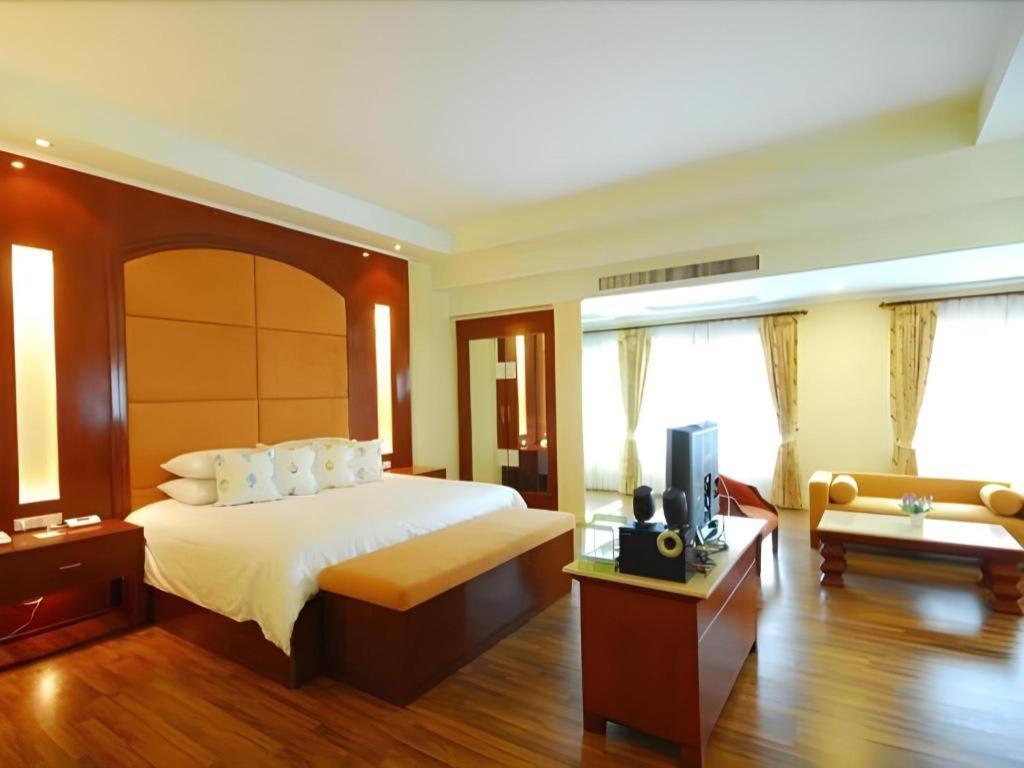 Hip Hotel Bangkok Exteriör bild