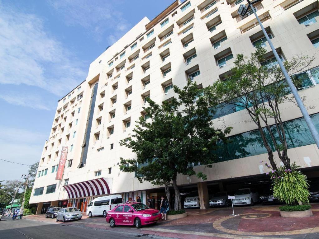 Hip Hotel Bangkok Exteriör bild