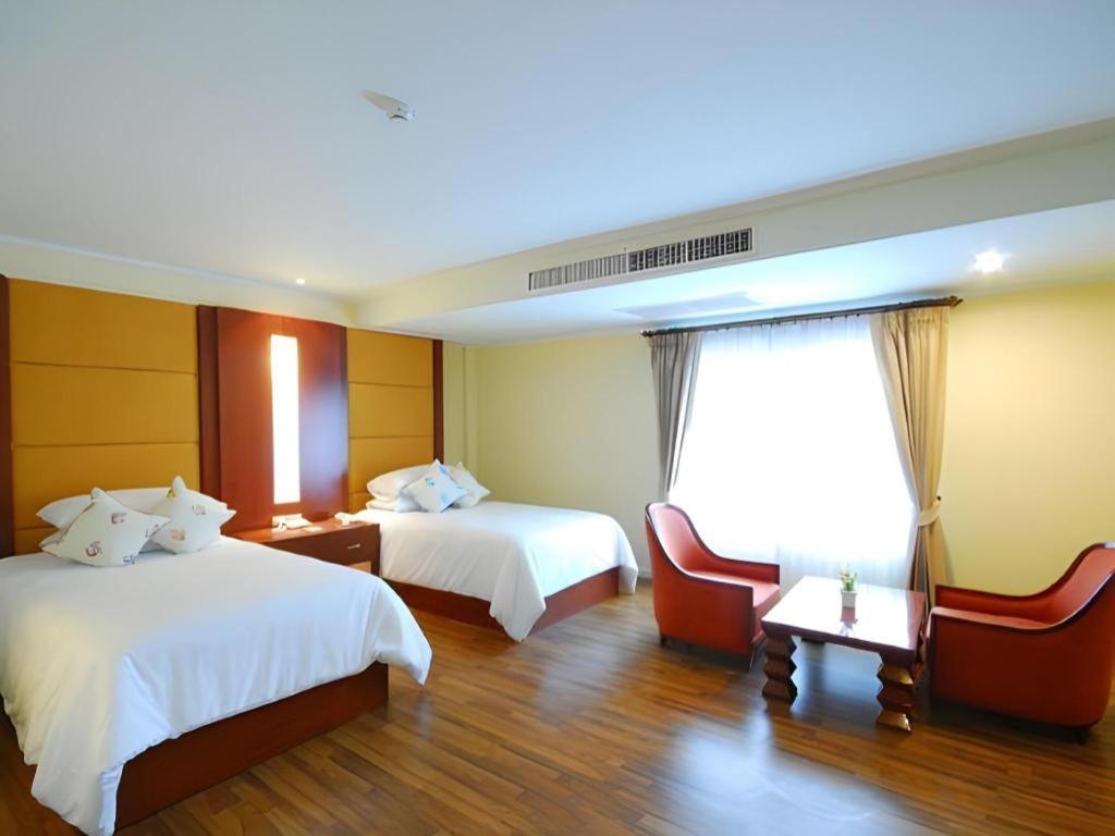 Hip Hotel Bangkok Exteriör bild