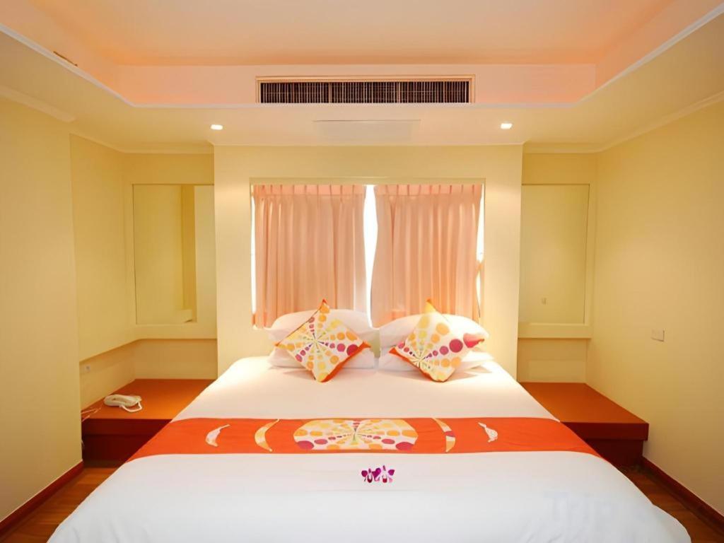 Hip Hotel Bangkok Exteriör bild