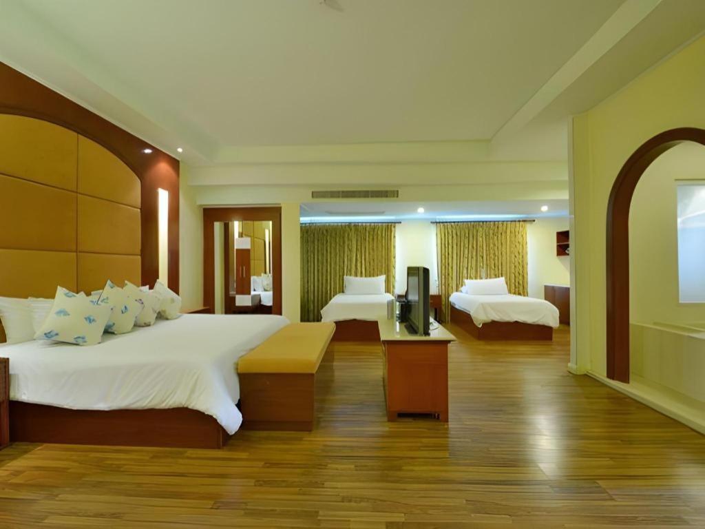 Hip Hotel Bangkok Exteriör bild