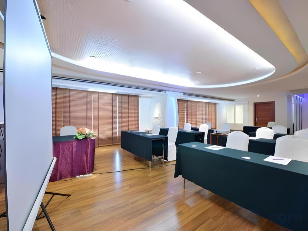 Hip Hotel Bangkok Exteriör bild